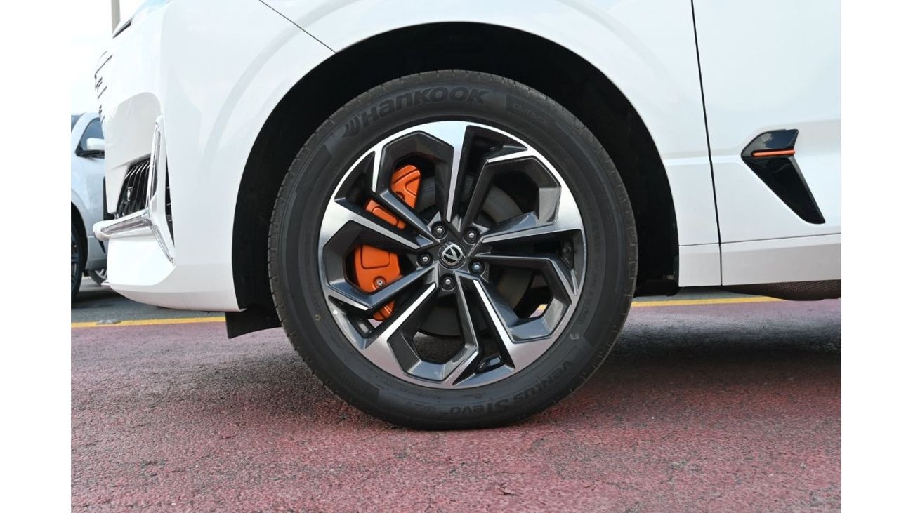 تشنجان يوني ك 2023 Changan Uni-K 1.5L Turbo Plug-in Hybrid, Color White 120km Electric Range. SUV