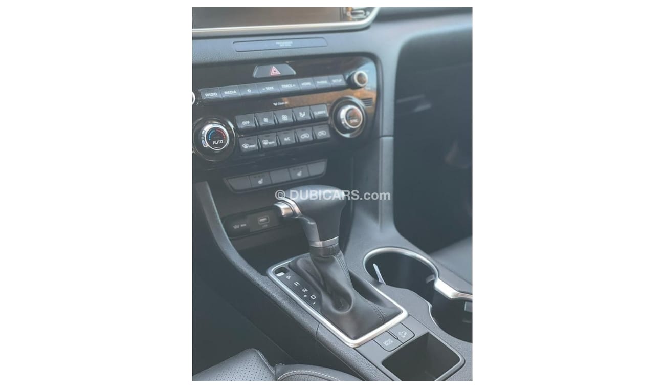 Kia Sportage *Offer*2020 Kia Sportage EX 2.4L V4 Push Start With low mileage MidOption+ / EXPORT ONLY