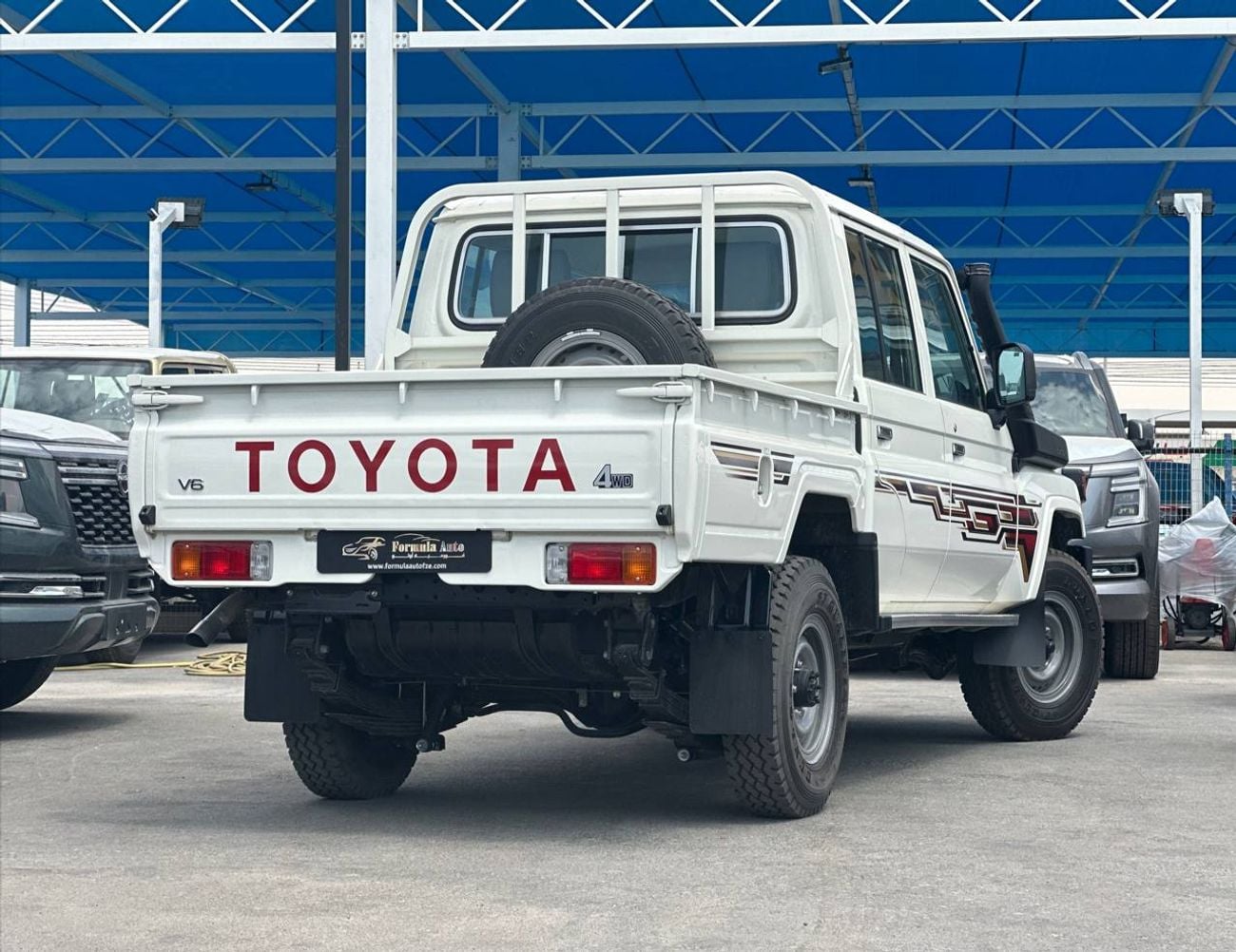 تويوتا لاند كروزر بيك آب LC79 دبل كابينة 4.0 لتر PTR ناقل حركة يدوي // 2025 // خيار قياسي مع نوافذ كهربائية // عرض خاص // من