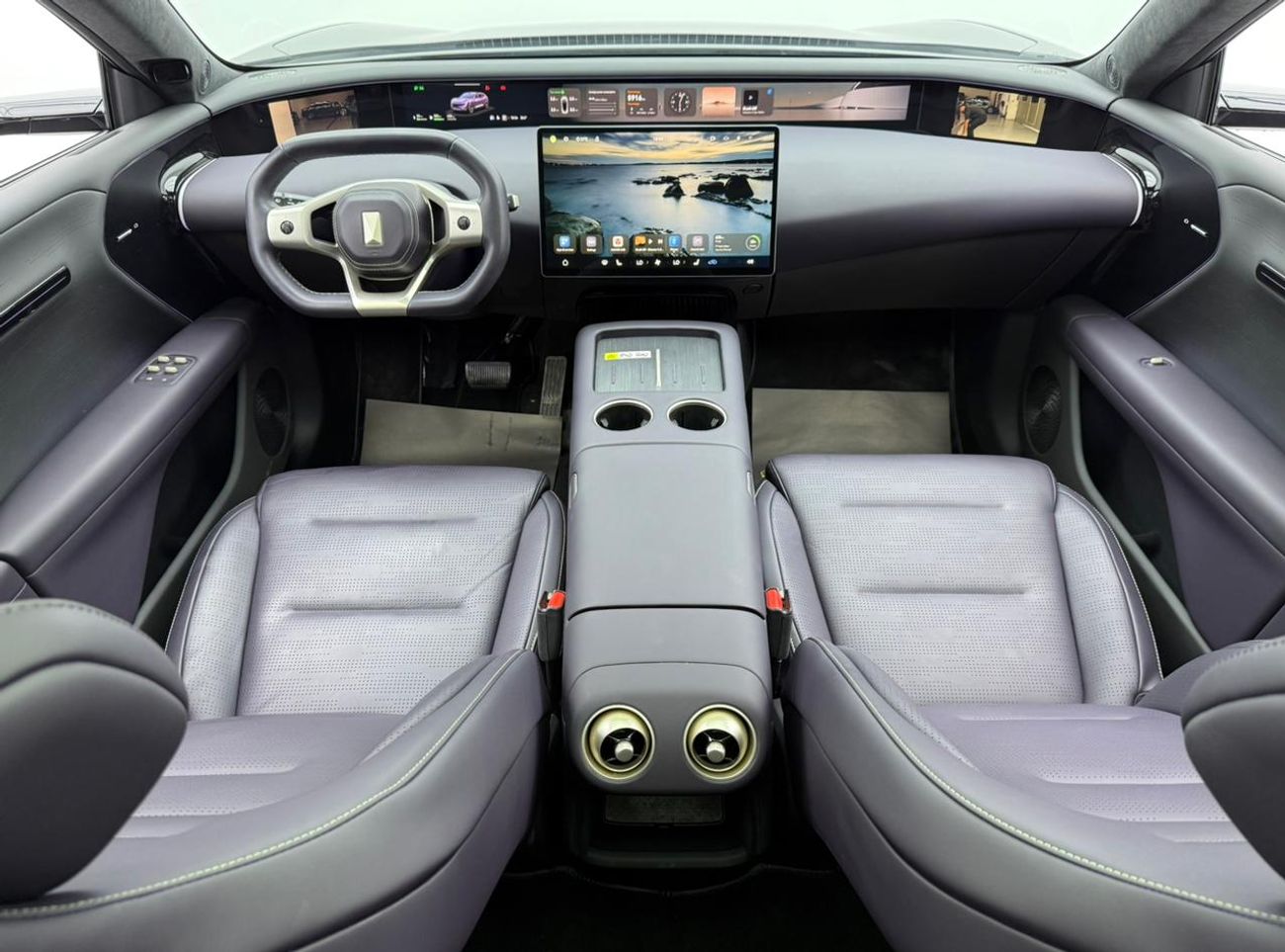 أفاتر 07 2024 Avatar 07, 2027 EVS Warranty, EVS Service Contract, Excellent Condition