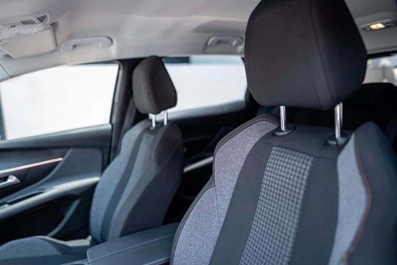 Peugeot 3008 1.6L | Free Agency Warranty | Complete Service History | Zero Downpayment