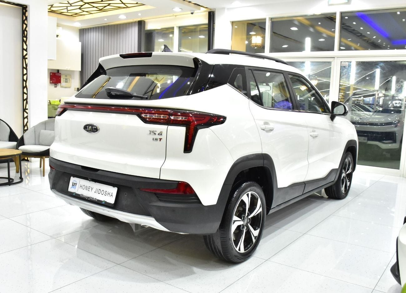 جاك JS4 EXCELLENT DEAL for our JAC JS4 1.5T ( 2023 Model ) in White Color GCC Specs