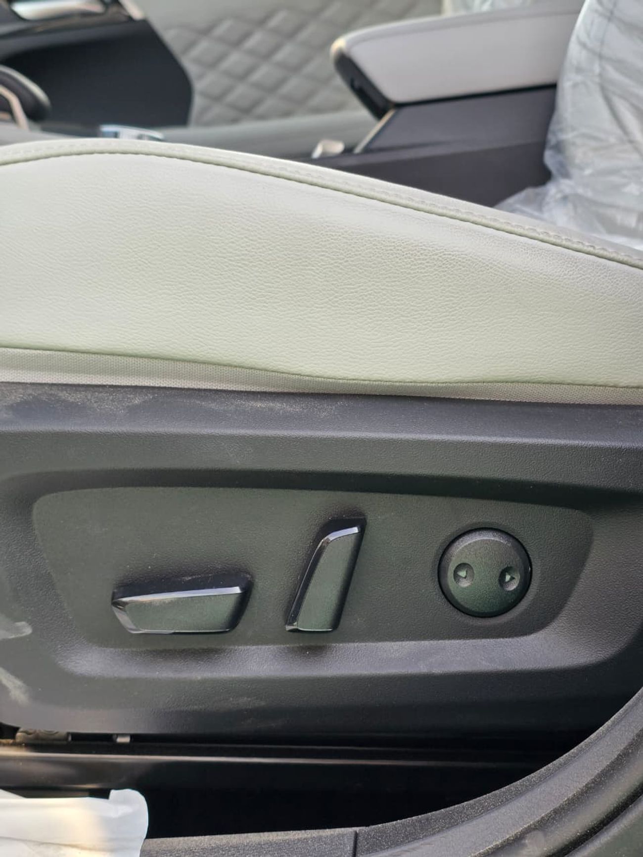 ميتسوبيشي آوتلاندر H-LINE 2.5L