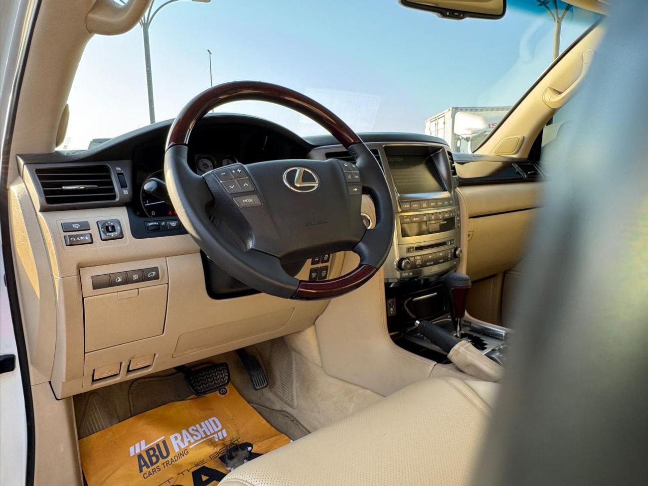 Lexus LX 570