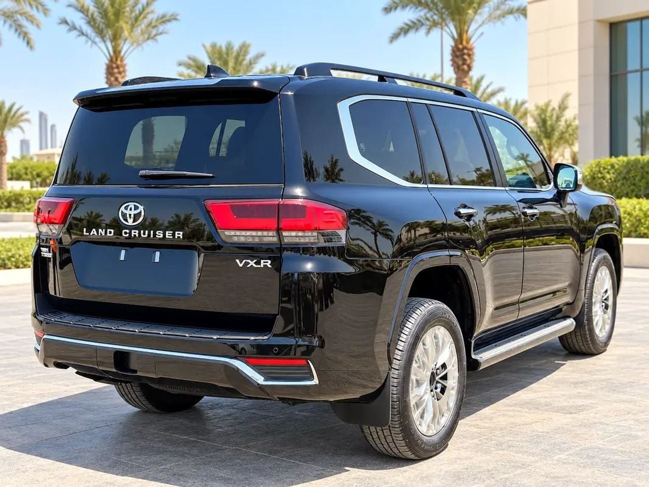 Toyota Land Cruiser VXR 2026 Toyota LC300 VXR | 3.5L Twin-Turbo Petrol | 7-Seater | Africa Export