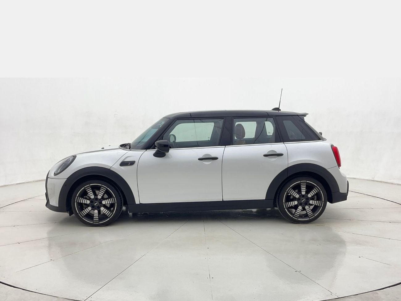 Mini Cooper 2L 2024 | 0 DP | 1391/Month | 30 Day Return | Service History