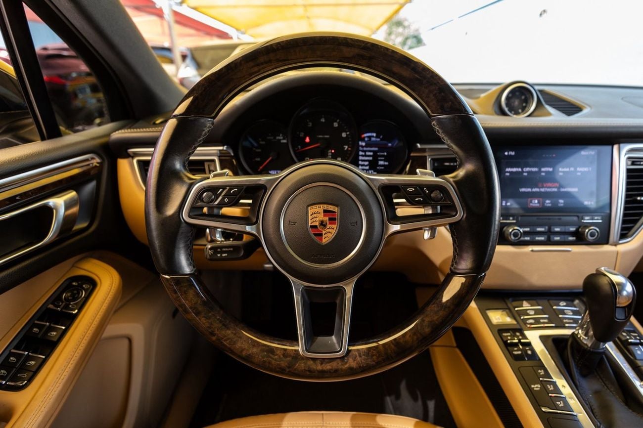 Porsche Macan 2018 Porsche Macan GCC | Warranty