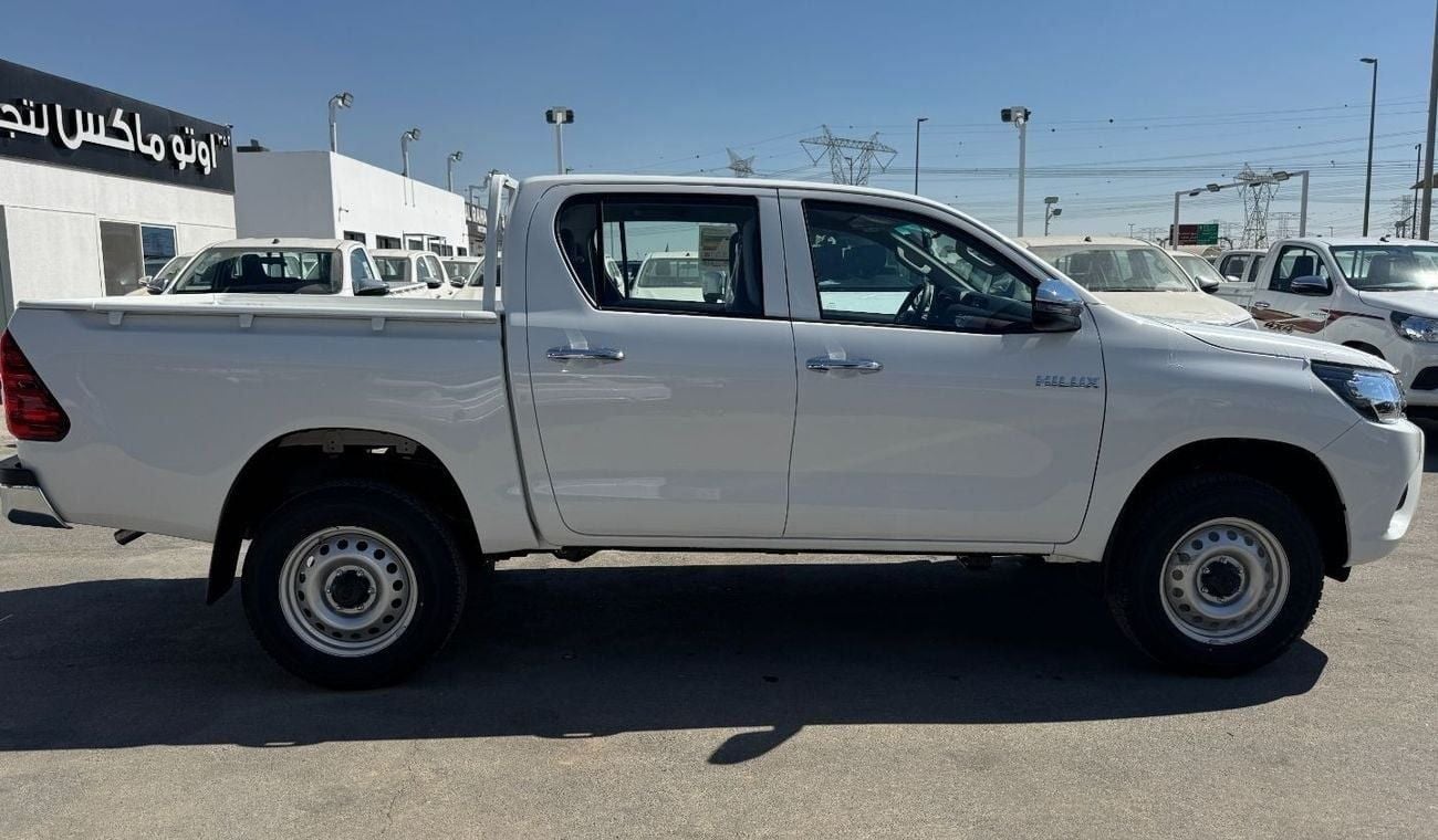 تويوتا هيلوكس TOYOTA HILUX DOUBLE CABIN MT DLX 2.4 MT 4x4 6 SEATER