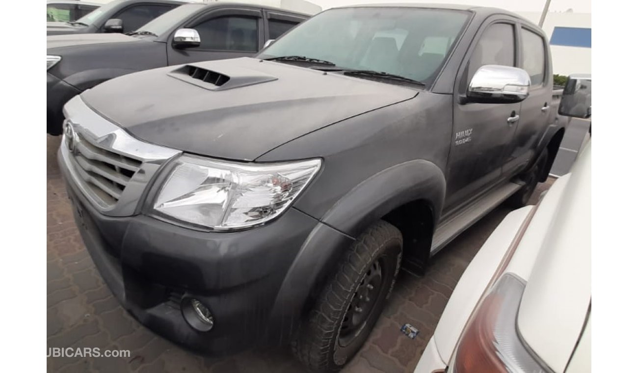 Toyota Hilux DIESEL 3.0L AUTOMATIC GEAR  RIGHT HAND DRIVE