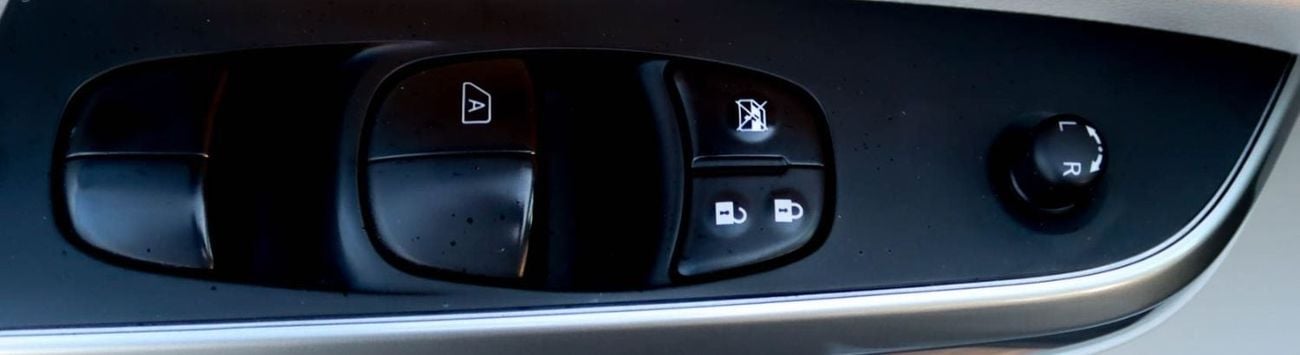 نيسان إكستيرا SE 2.5L RWD Nissan x-terra 2.5L 2022 GCC accident free in excellent condition 1538 P.M