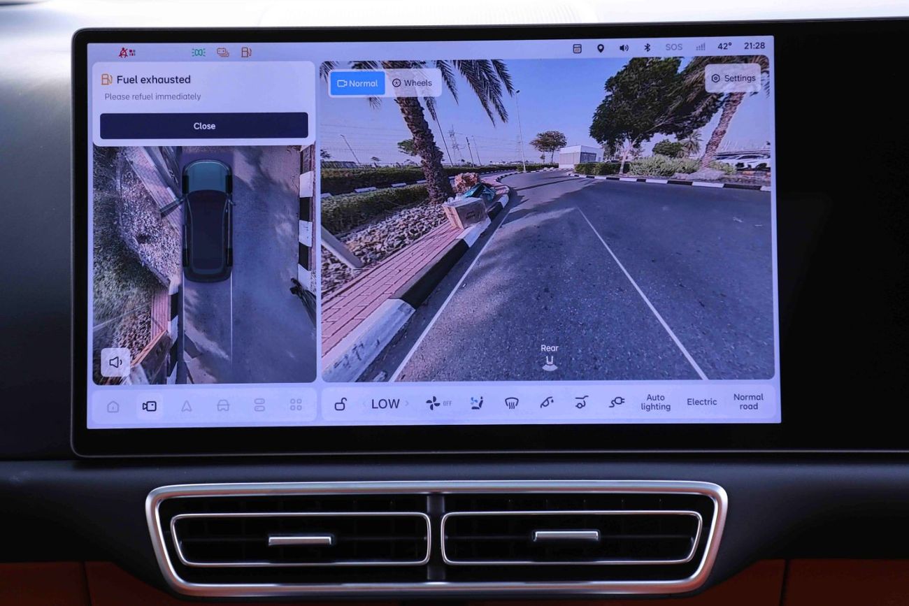 Li Auto L9 2024 Li Auto L9 ULTRA 1.5 - Silver inside Black & Orange | Export Only