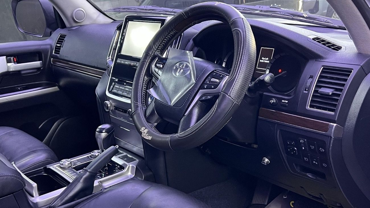 Toyota Land Cruiser Toyota Land Cruiser Sahara 2018 RHD diesel full options