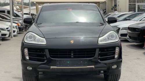 Porsche Cayenne Model 2008, Gulf, Full Option, Sunroof, 6 Cylinder, Automatic Transmission, Odometer 272000