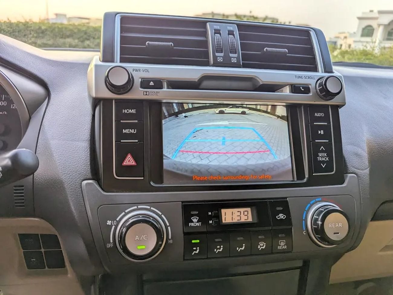 Toyota Prado TX-L TXL | 2.7L V4 | GCC Specs | 4WD | Excellent Condition*