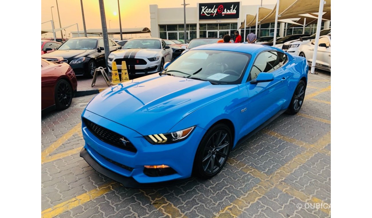 Ford Mustang PREMIUM / UNIQUE COLOR / NEGOTIABLE / 0 DOWN PAYMENT / MONTHLY 1813