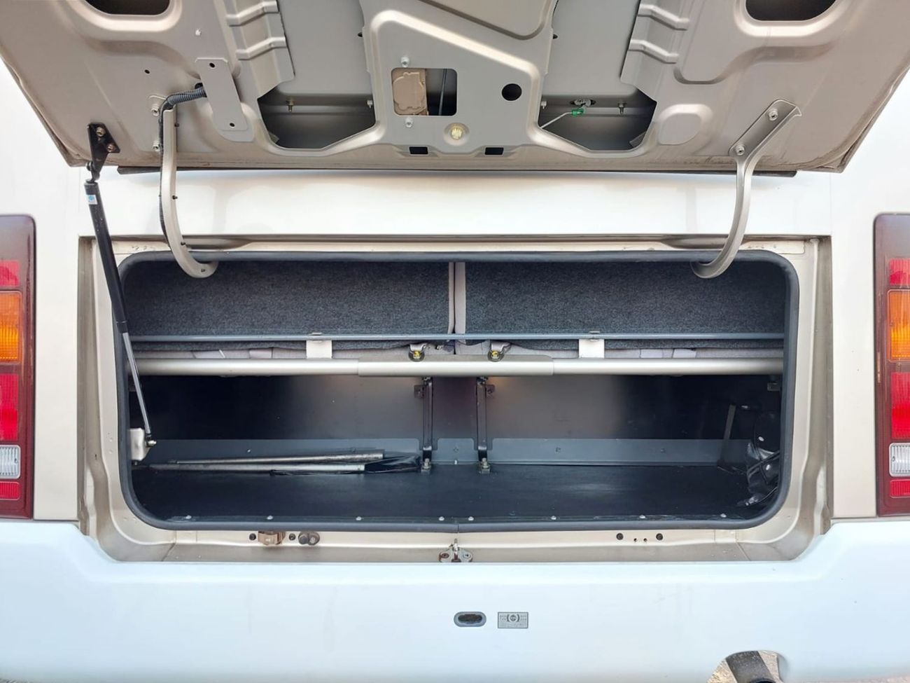 Nissan Civilian NISSAN CIVILIAN BUS RHD 2004 MODEL 4.1 L DIESEL AUTOMATIC(PM20339)