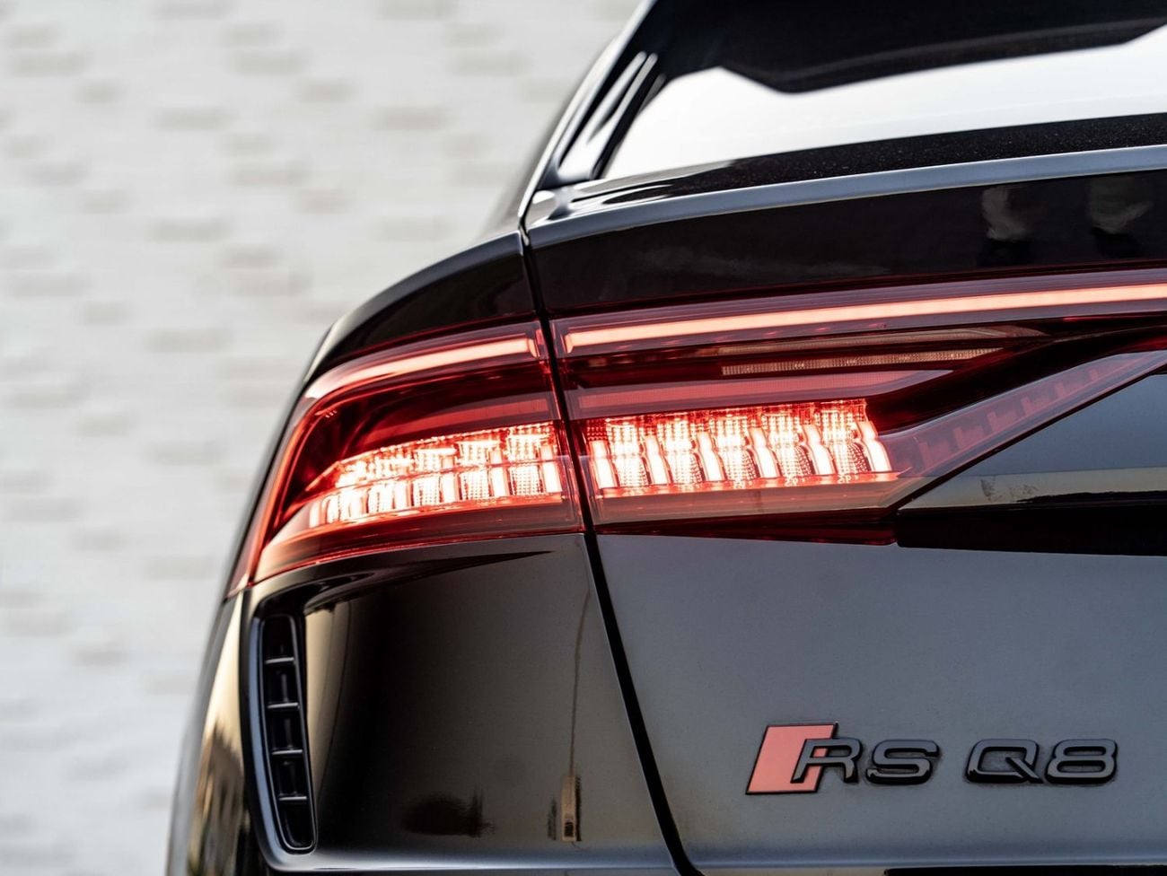 Audi RSQ8 STD
