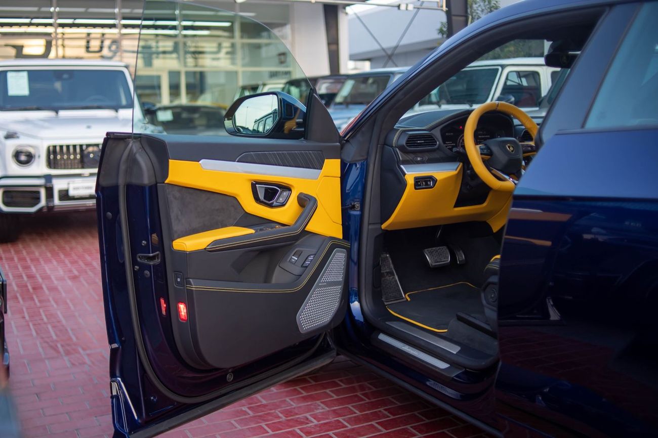 Lamborghini Urus STD 4.0T V8