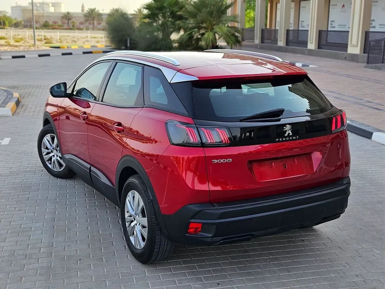 بيجو 3008 Active Plus | GCC Specs | Premium Condition Low KM Mid Sized SUV With Bank Loan