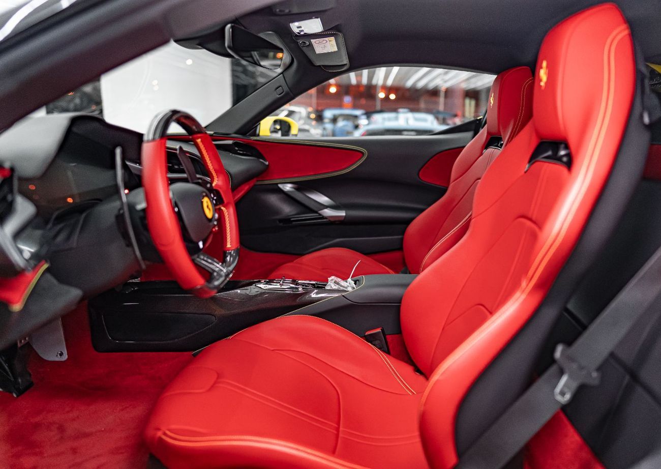 Ferrari SF90 Stradale VERY LOW MILEAGE | SF90 STRADALE | CARBON INTERIOR | TWO-TONE BODYWORK | LMG MOTORS