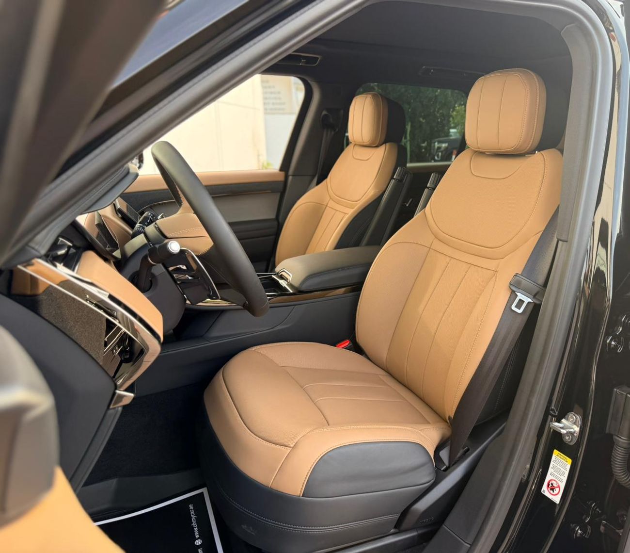 لاند روفر رينج روفر سبورت P530 V8 2025