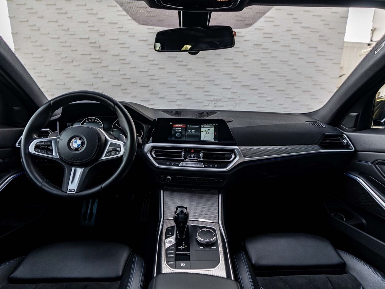 BMW 330i M SPORT