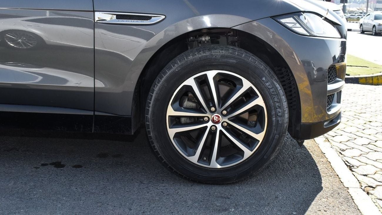 جاكوار F بيس PRESTIGE 35 AWD