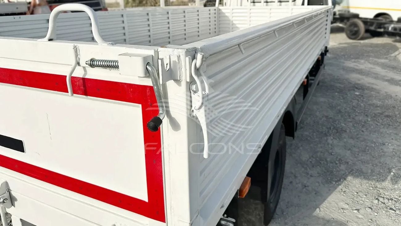 إس إم إل إيسوزو سمراٹ T3500 ترک SML-Isuzu Samrat T3500 Truck 3.5L Diesel MT - LHD