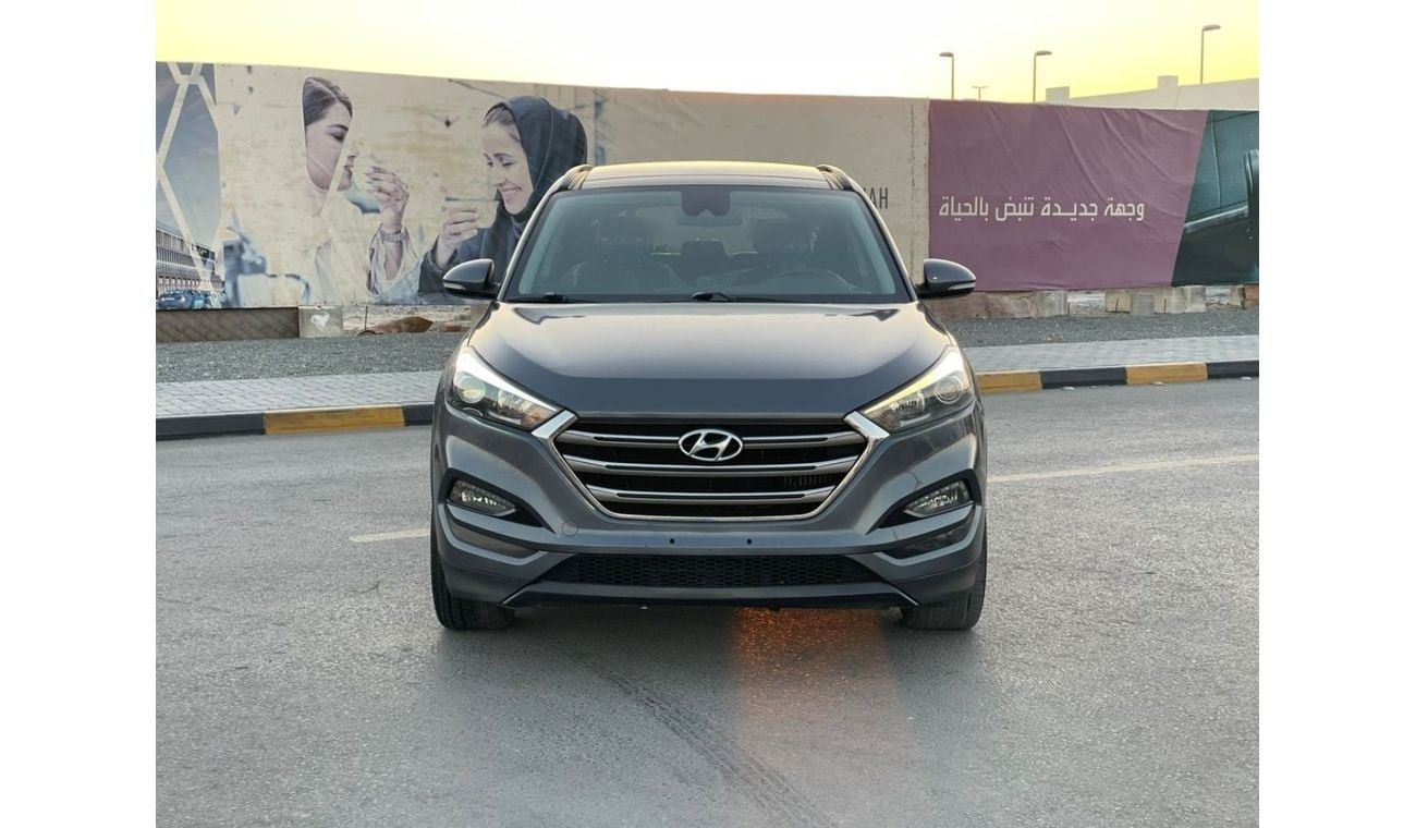 Hyundai Tucson Basic Panorama 1.6L In excellent condition and requires no expenses