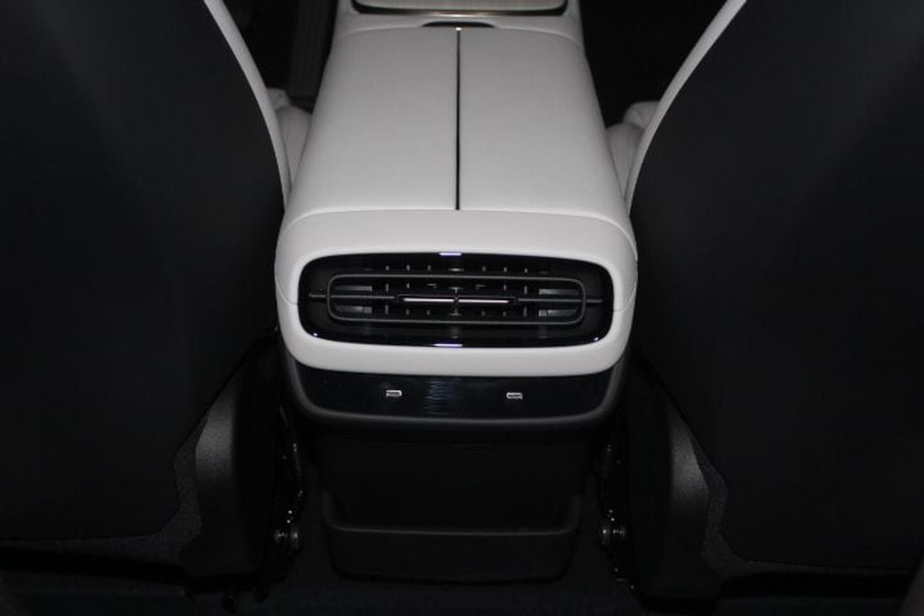 Xiaomi SU7 RWD