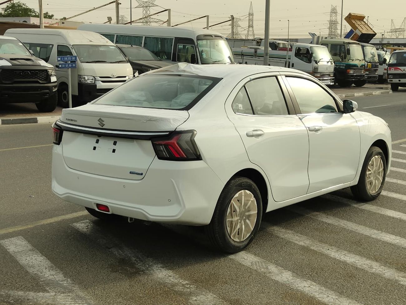 Suzuki Dzire SUZUKI DZIRE 1.2 HYBRID 2025