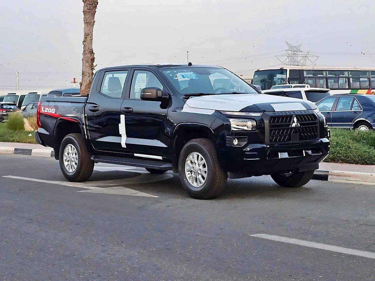 Mitsubishi L200 GLX 2.4L PETROL / MT / HIGH OPTION / CODE#68025