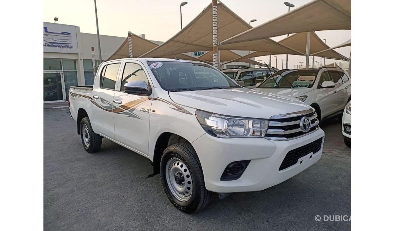 Toyota Hilux 4WD - MANUAL GEAR ACCIDENTS FREE - CAR IS IN PERFECT CONDITION INSIDE OUT