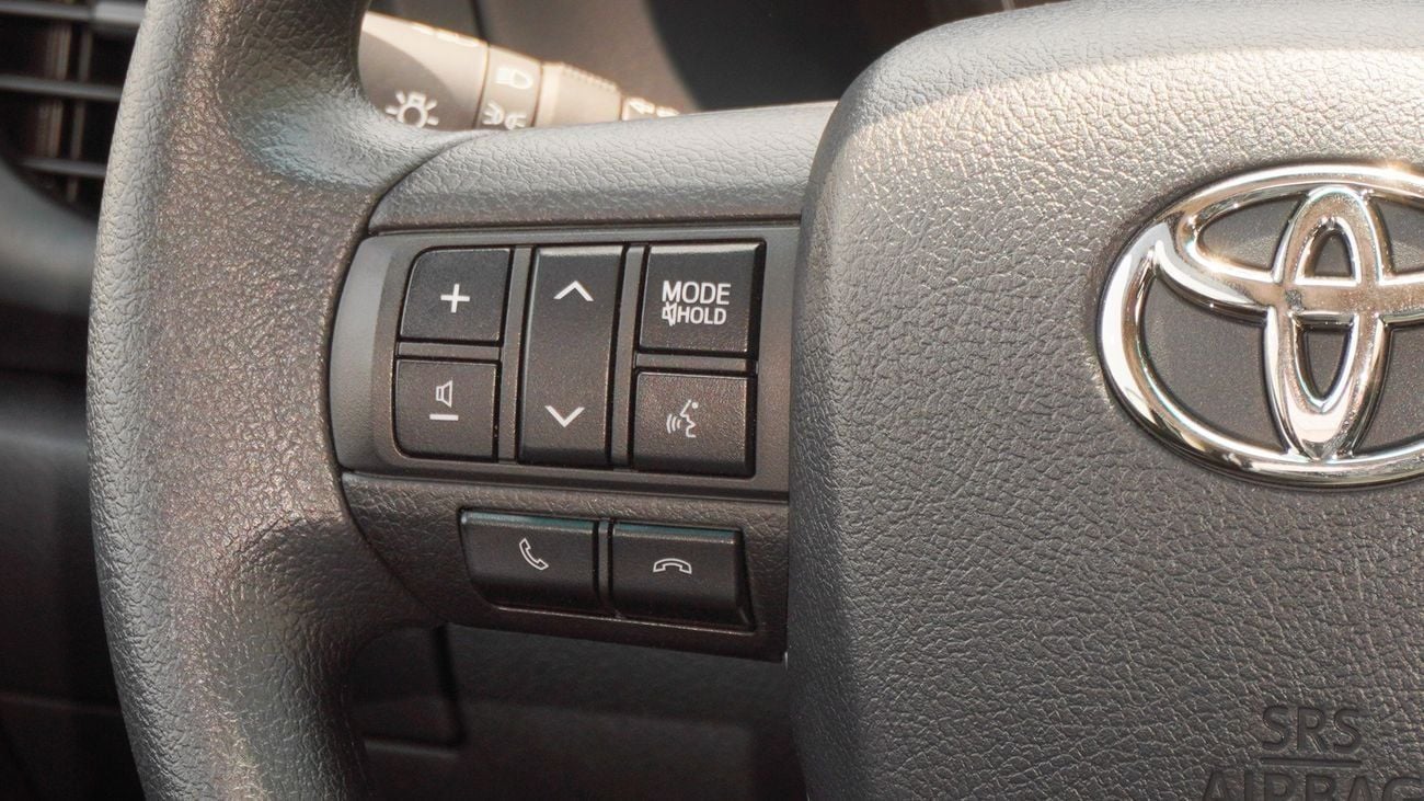 Toyota Hilux 2.7L 4WD A/T
