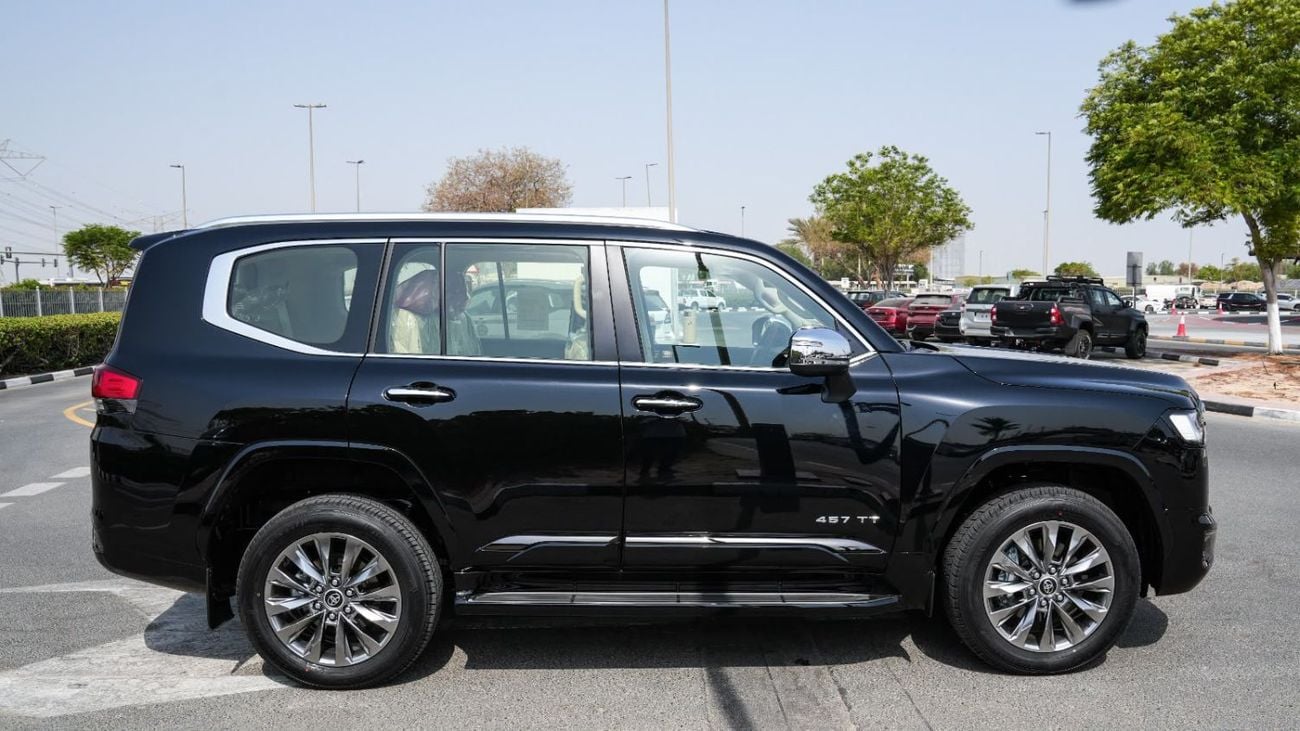 Toyota Land Cruiser VXR 3.5  TWIN TURBO HYBRID 2026!! GCC CAR