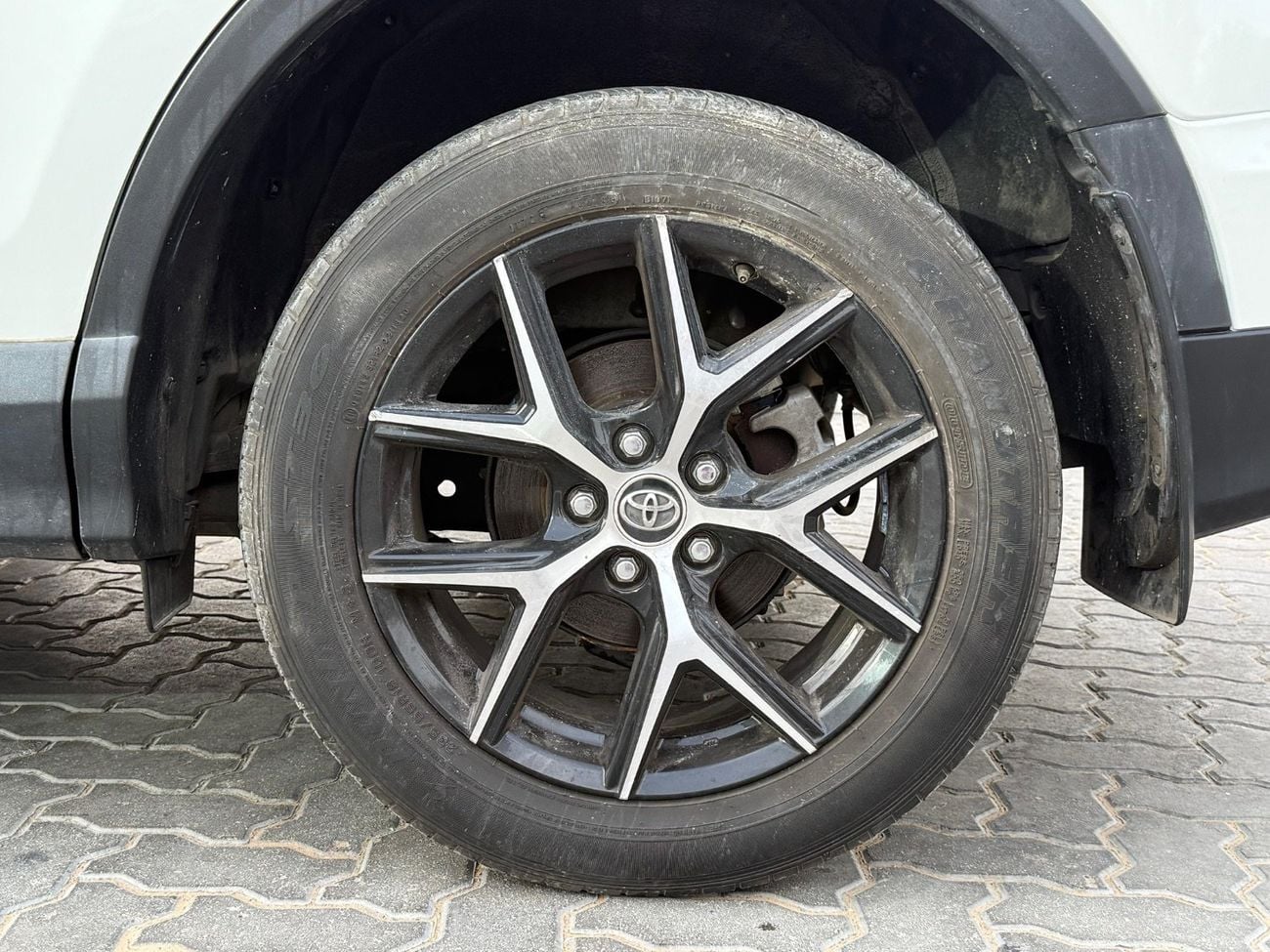 تويوتا راف ٤ GXL Australian Import Right Hand Drive