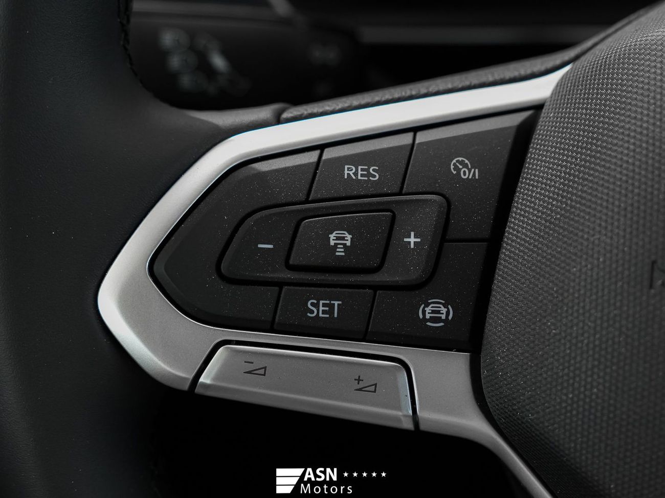 فولكس واجن ثارو XR 300 TSI 2026 (Export Price)