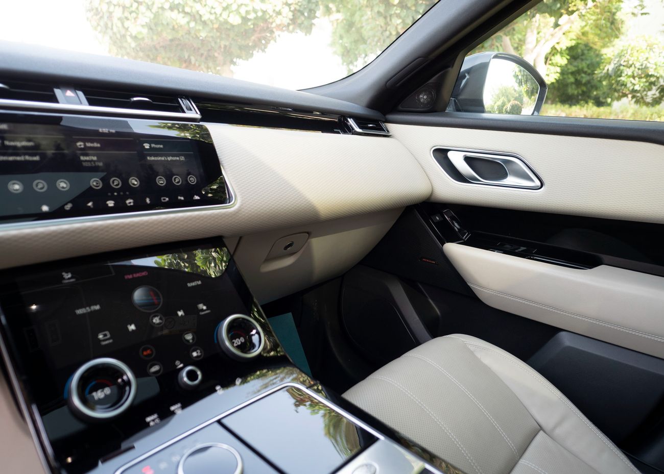 Used Land Rover Range Rover Velar P300 R-Dynamic SE 2.0L 2020 for sale ...