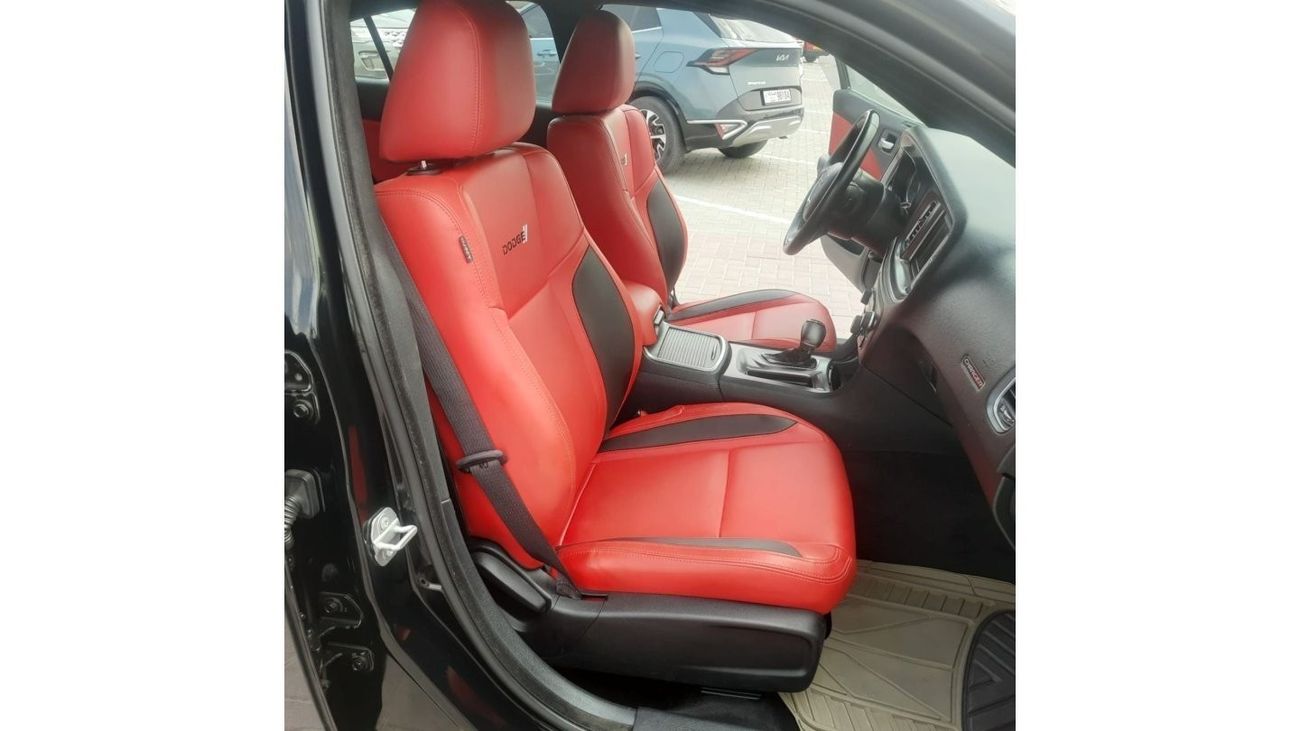 دودج تشارجر 3.6L SXT (متوسط)