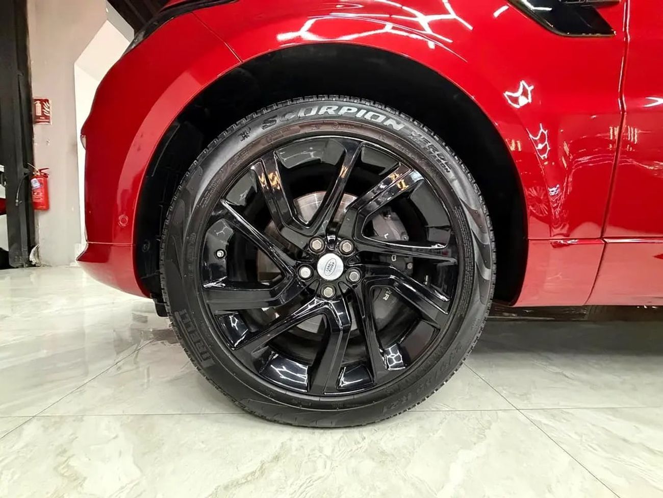 Land Rover Range Rover Sport HSE Dynamic 3.0L