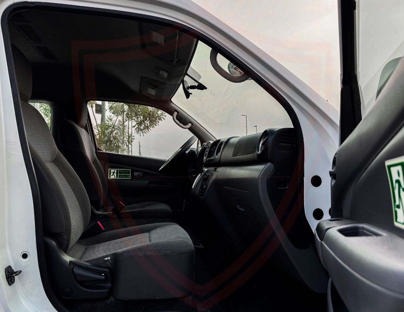 نيسان أورفان نيسان أورفان | 2.5 لتر | أوتوماتيك | 2021 | خليجية | خالية من الحوادث | بحالة ممتازة | 1327 شهرياً