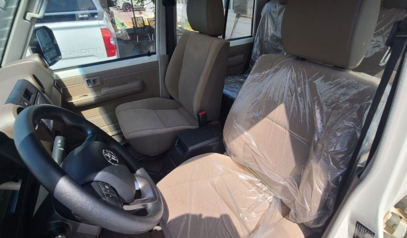 Toyota Land Cruiser 70 TOYOTA LC76 DIESEL 4.5L V8 TURBO MODEL YEAR 2024 COLOR WHITE