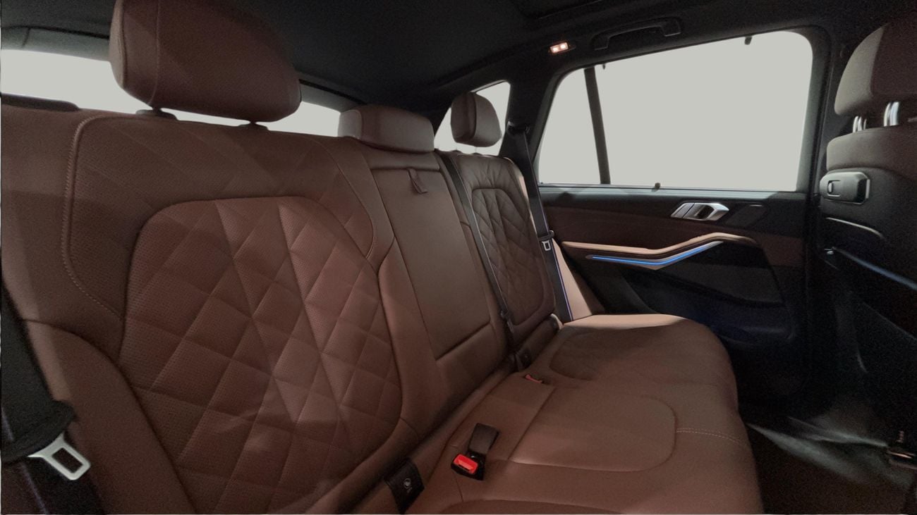 بي أم دبليو X5 XDRIVE40i M SPORT كارس24 هي سوق ضخم للسيارات المستعملة موثوق ومضمون ٪كارس24 هي سوق ضخم للسيارات المستعملة موثوق ومضمون