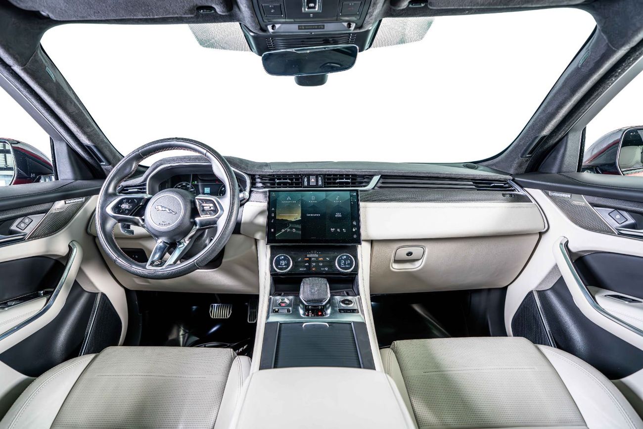 جاكوار F بيس SVR 5.0L