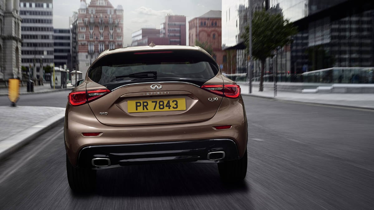 إنفينيتي Q 30 exterior - Rear 