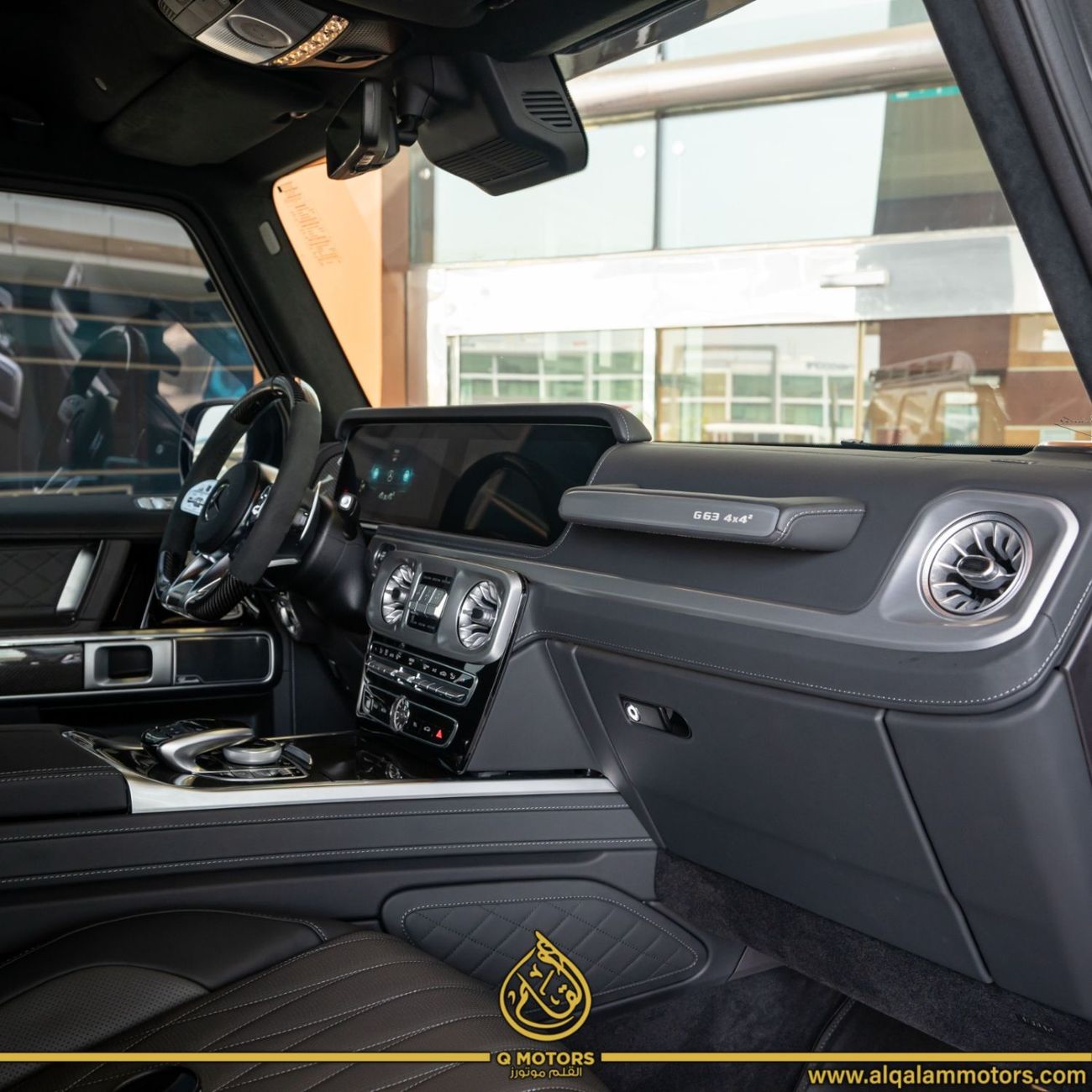 مرسيدس بنز G 63 AMG 2023 MERCDES G63 4X4 DONE ONLY 800KM ( GARGASH WARRANTY TILL JULY 2026 )