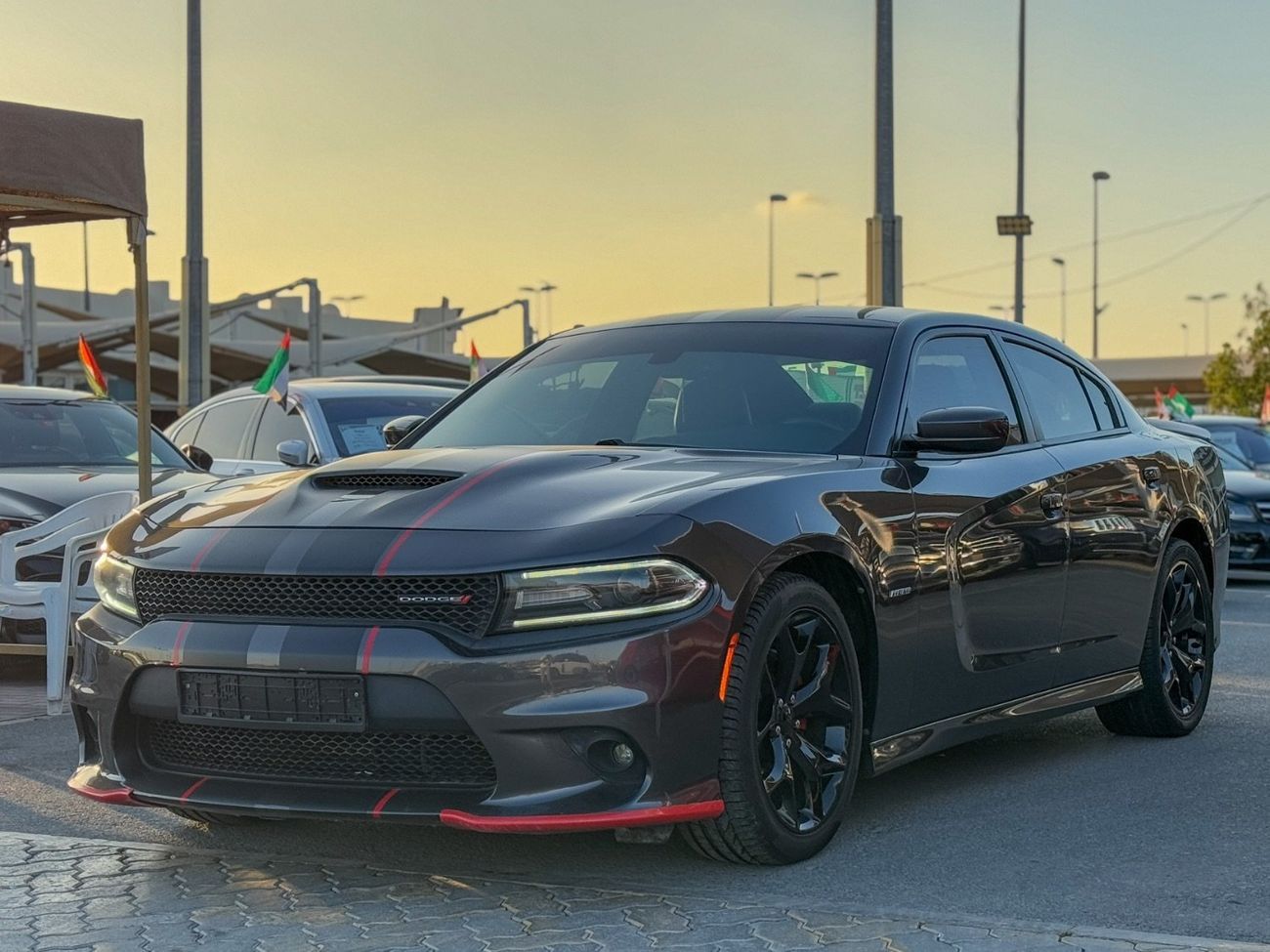 Dodge Charger R/T Mid 5.7L Dodge Charger R/T / 2019 / GCC / Free Accident/ V8