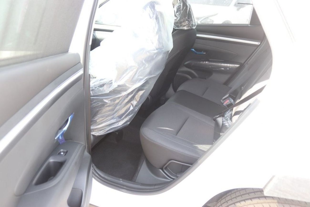 هيونداي توسون 2.0L Panoramic / Push Start /2 Electric seat / Wireless charges / monitor  2023 Full Option