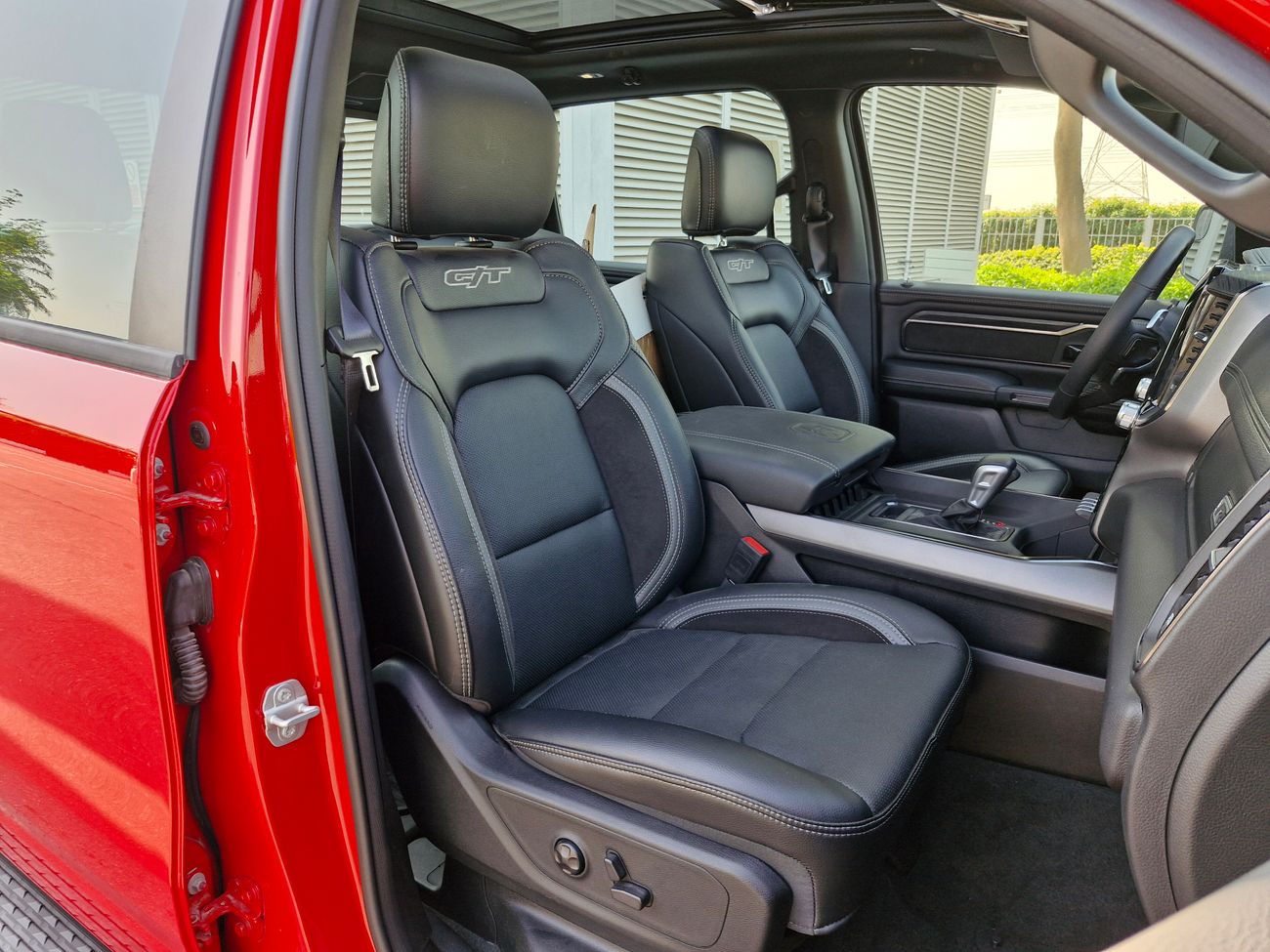 رام 1500 Rebel G/T 2024 Hemi eTorque V8 5.7L 4X4 GCC 0Km