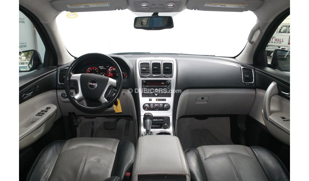 GMC Acadia 3.6L V6 2012 MODEL WITH REAR CAMERA